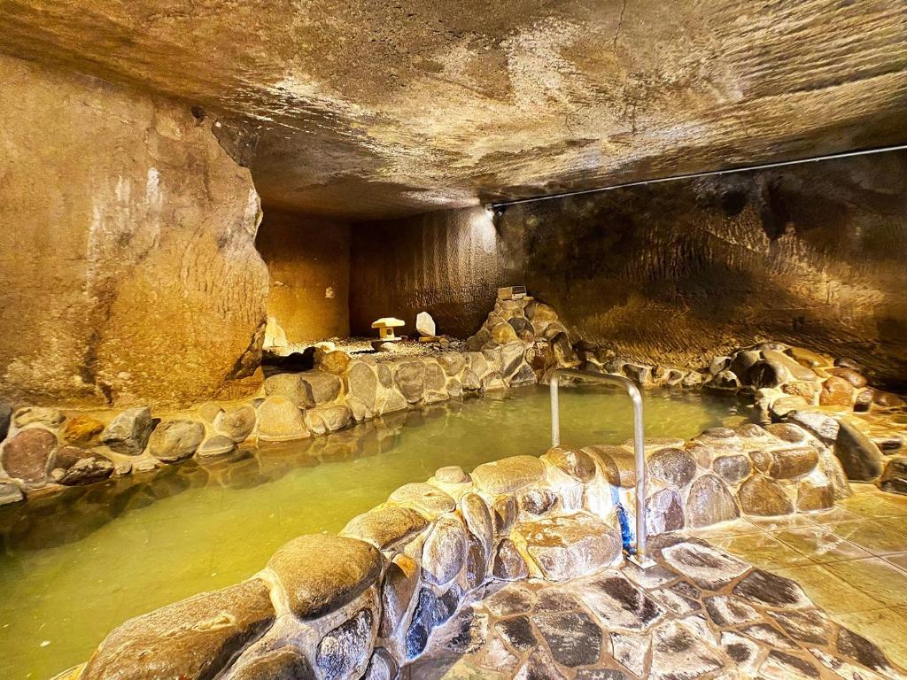 Yoritomo No Yu Honjin Cave Onsen