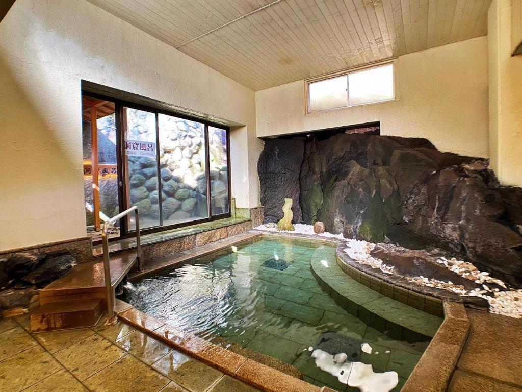 Yoritomo No Yu Honjin Indoor Onsen Bath