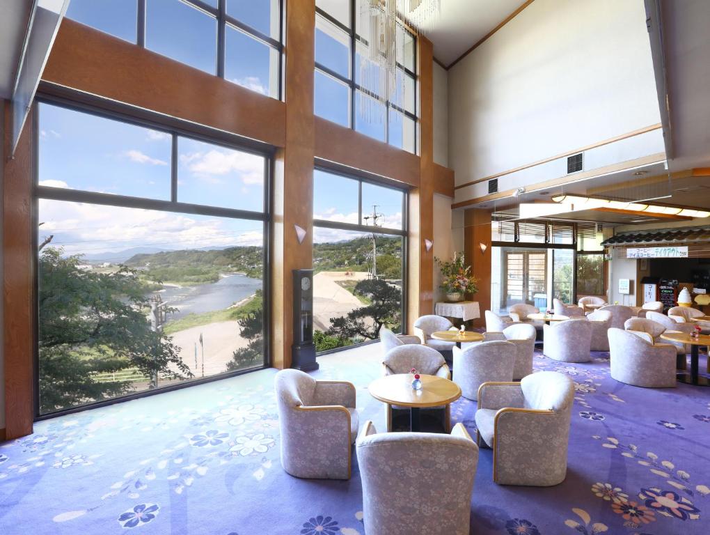 Yoshinotei Lounge River View