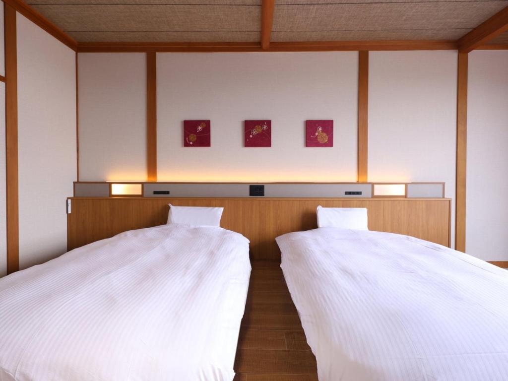 Yoshinotei Twin Bedroom