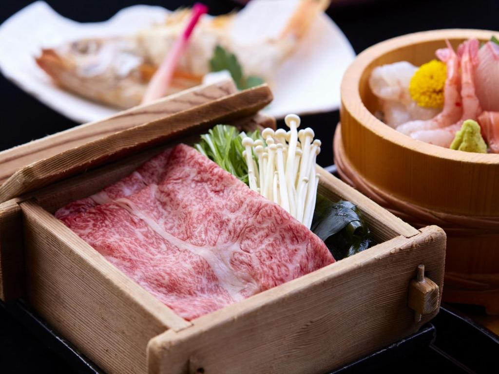 Yudagami Onsen Hotel Koyanagi Kaiseki Meal