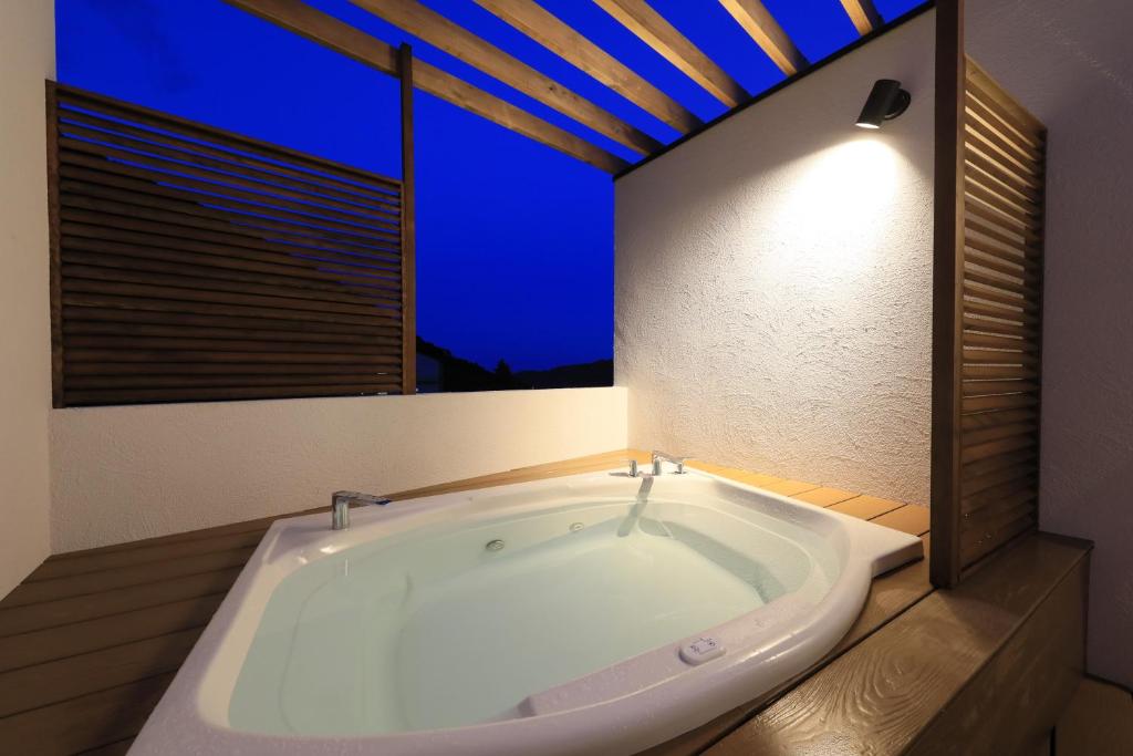 Yugawara Fuga Private Open Air Bath