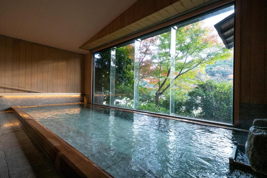 Yugawara Fukiya Indoor Onsen