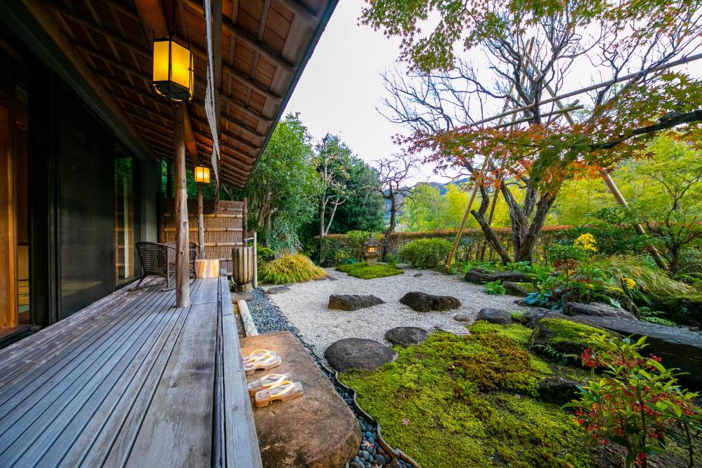 Yugawara Fukiya Japanese Garden