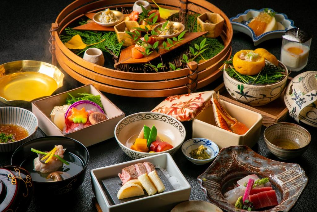 Yugawara Fukiya Kaiseki Dinner