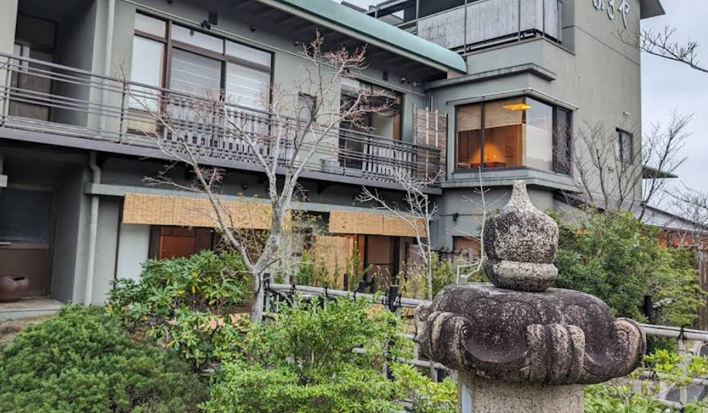 Yugawara Fukiya Ryokan Exterior