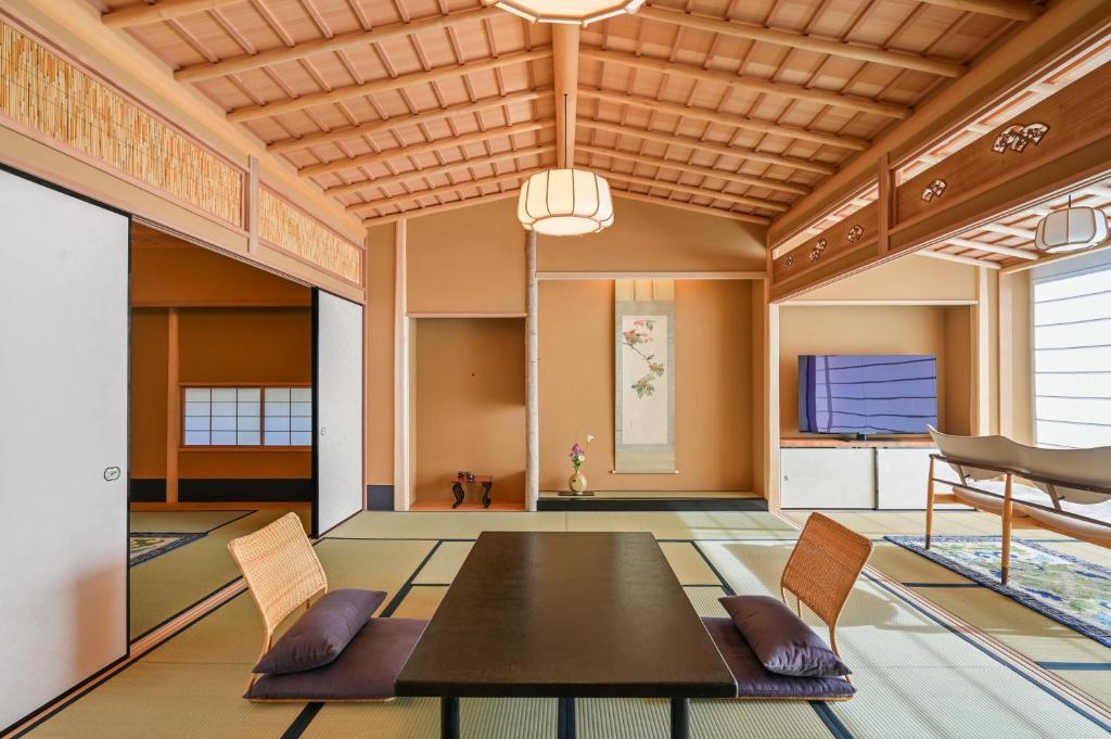 Yugawara Fukiya Tatami Room