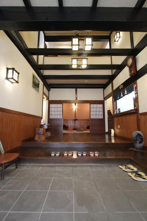Yuka Sanzo An Ryokan Entrance Lobby