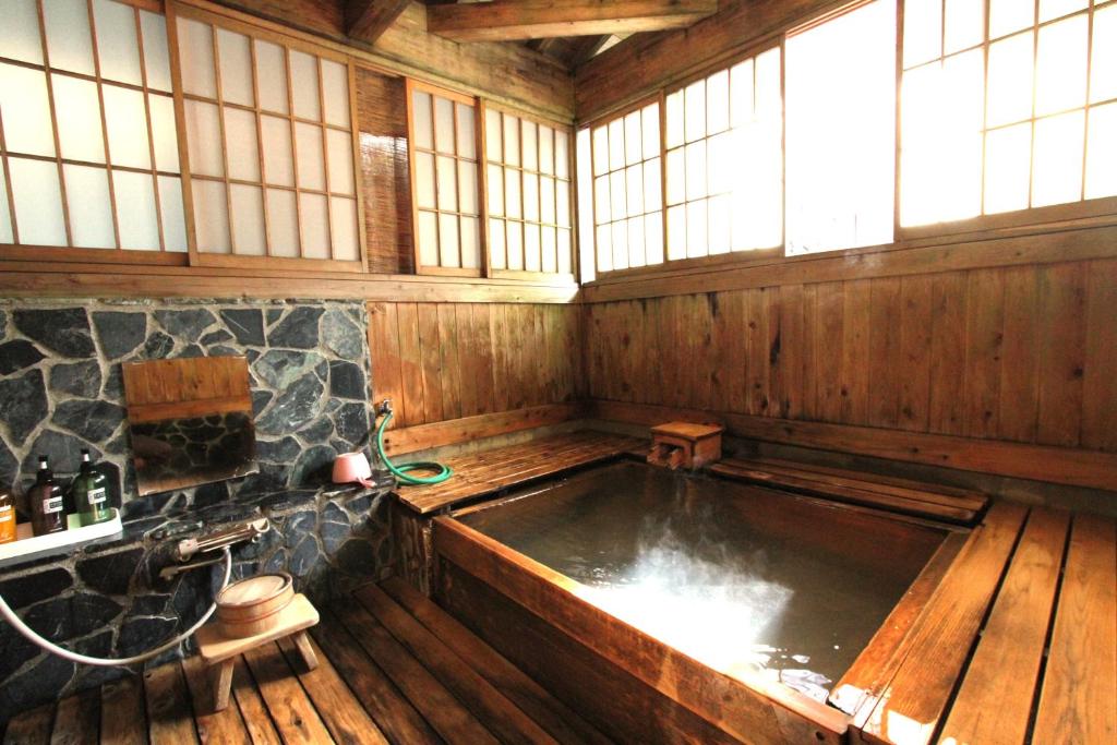 Yuka Sanzo An Wooden Onsen Bath
