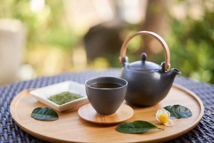 Yukai Resort Awazu Grand Hotel Green Tea Set