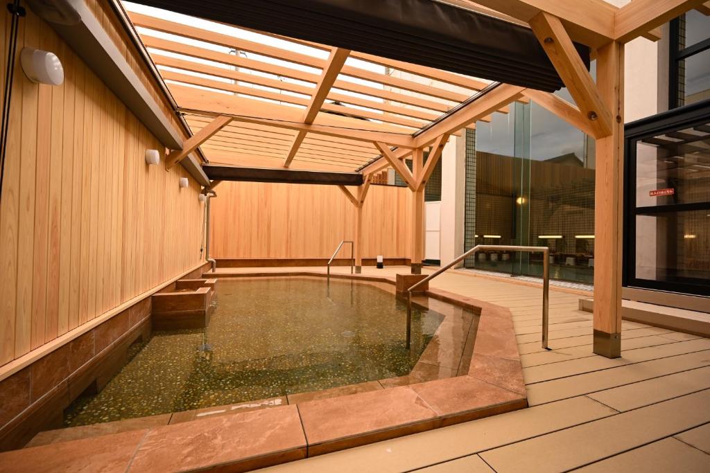 Yukai Resort Awazu Grand Hotel Open Air Bath