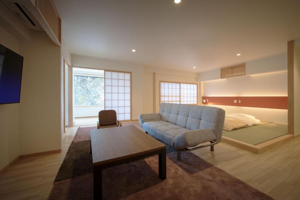 Yumori Onsen Hostel Japanese Style Room