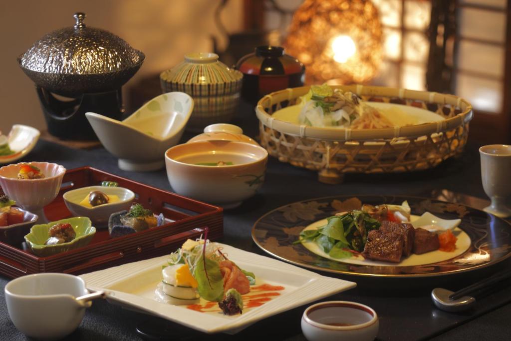 Yunushi Ichijoh Kaiseki Dinner