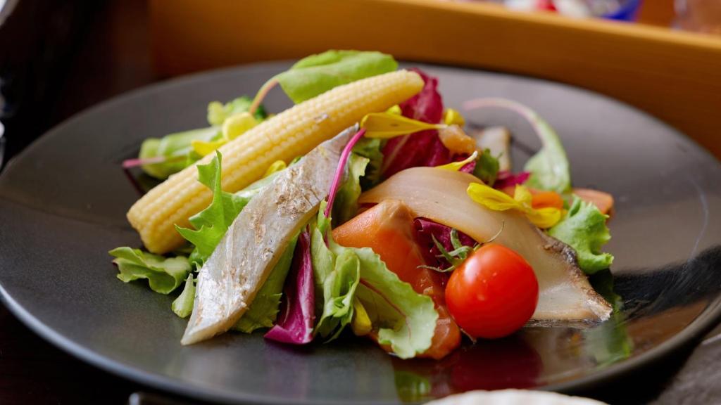 Yururi Nishiizu Salad Dish