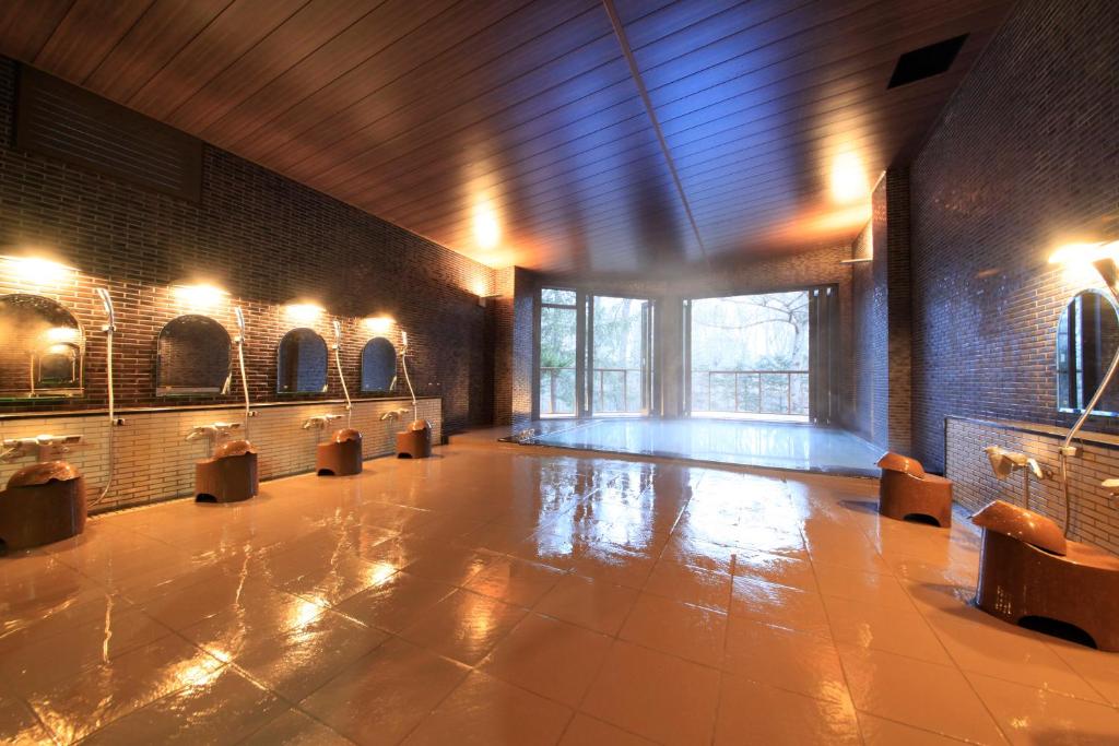 Yutorelo Karuizawa Hotel Indoor Onsen Bath