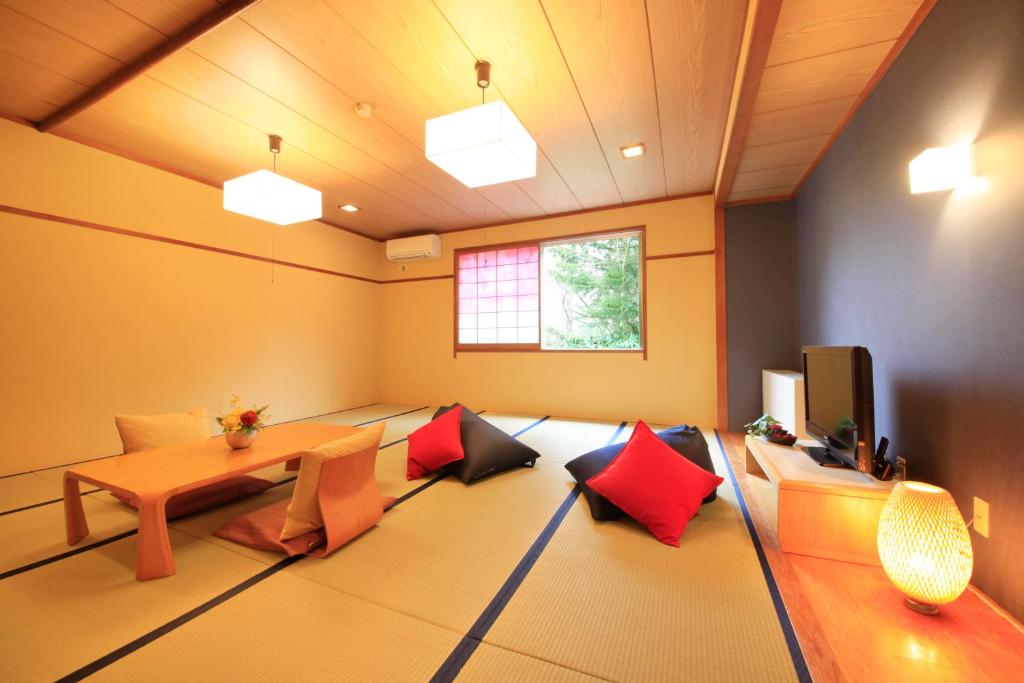 Yutorelo Karuizawa Hotel Tatami Room