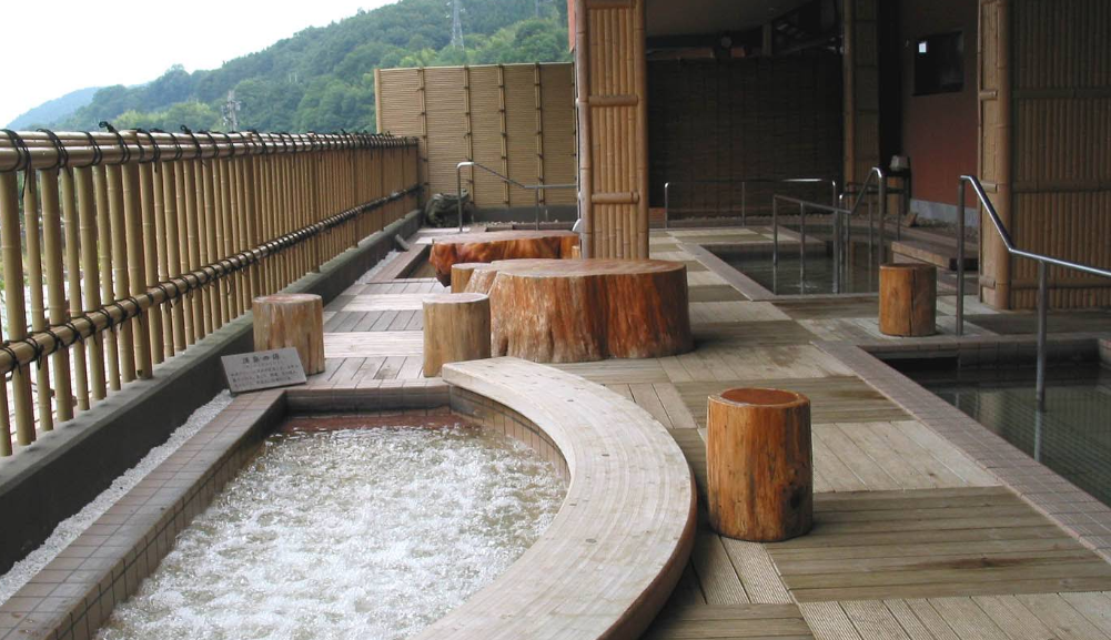 Yuttari No Sato Inaka Open Air Onsen