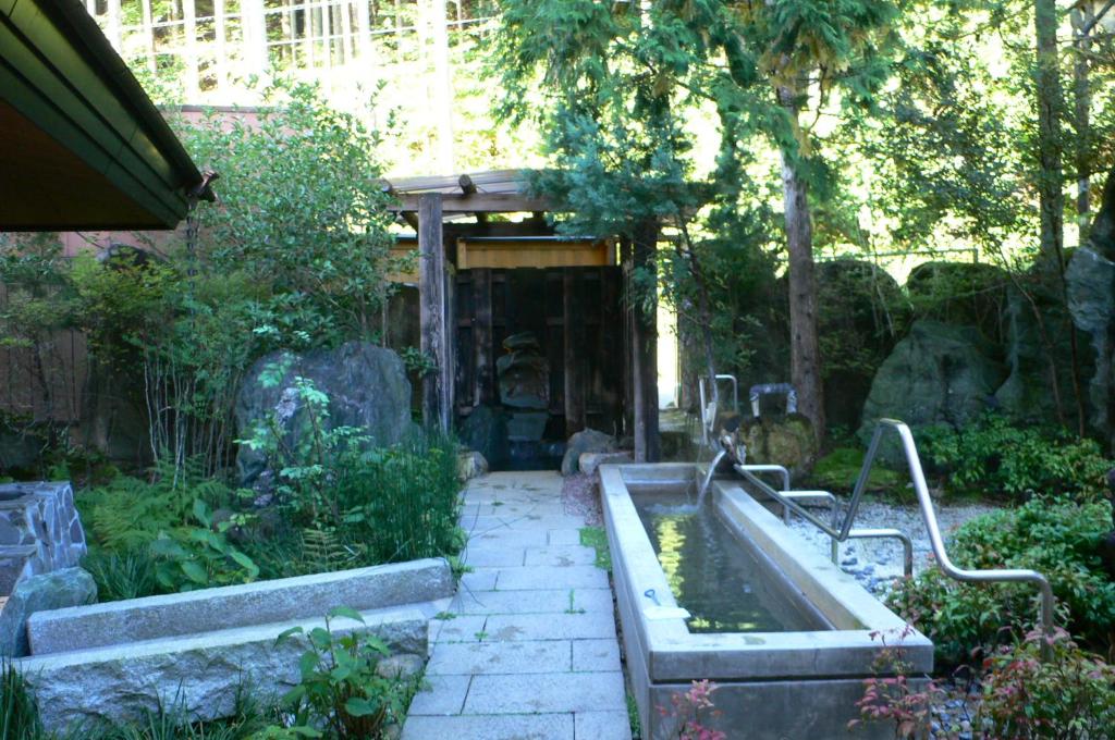 Yuttari No Sato Inaka Outdoor Onsen