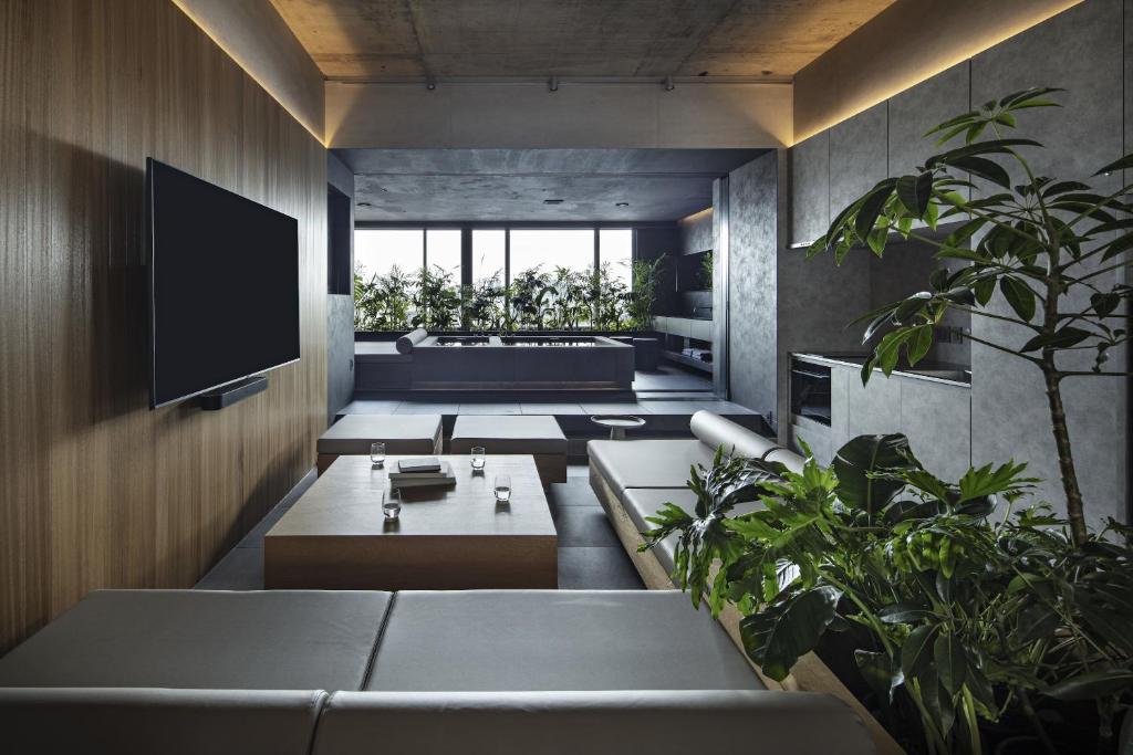 Yuuro Bath Living Hotel Ryogoku Modern Suite Living Room