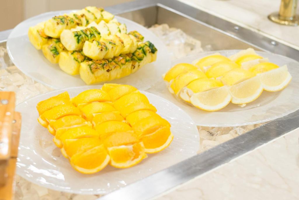 Yuzawa Grand Hotel Fruit Buffet