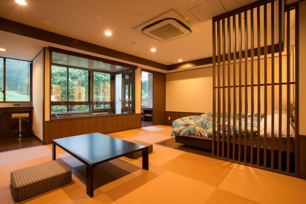 Yuzawa Grand Hotel Tatami Room
