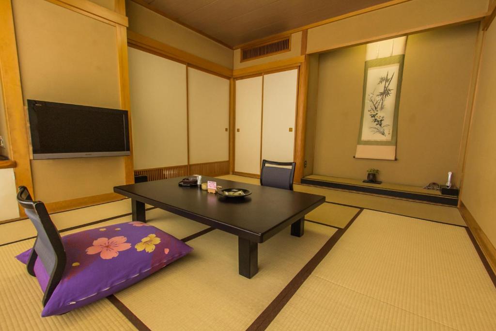 Yuzawa Grand Hotel Tatami Room