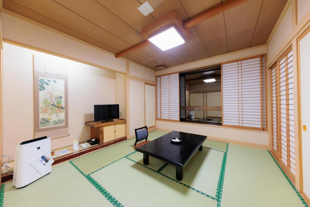 Yuzawa Grand Hotel Tatami Room