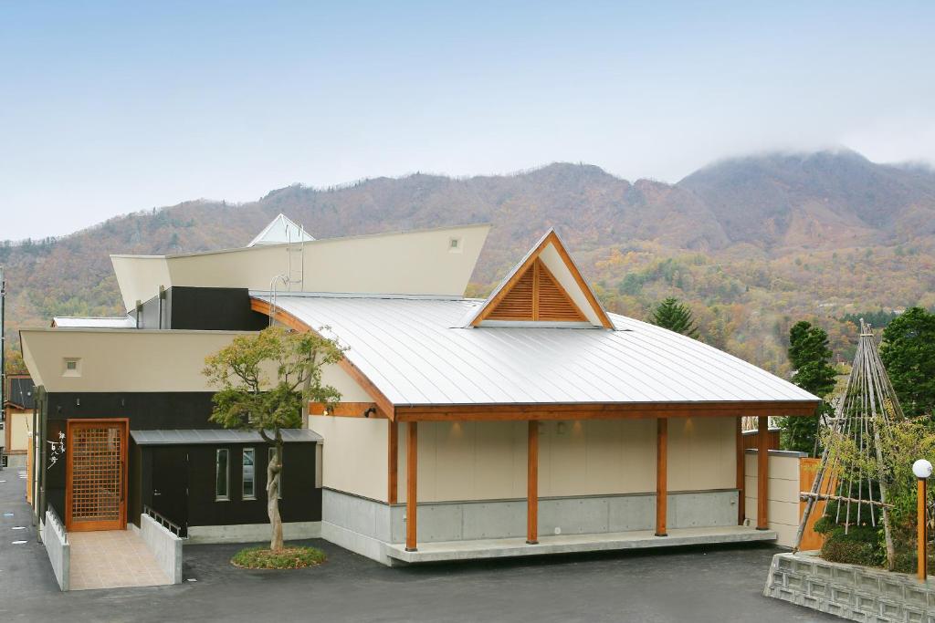 Zao Shiki No Hotel Ryokan Exterior